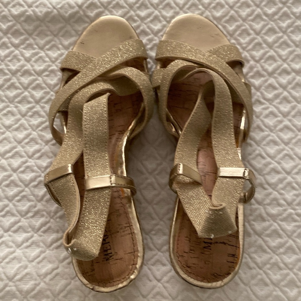 Wedge sandals
